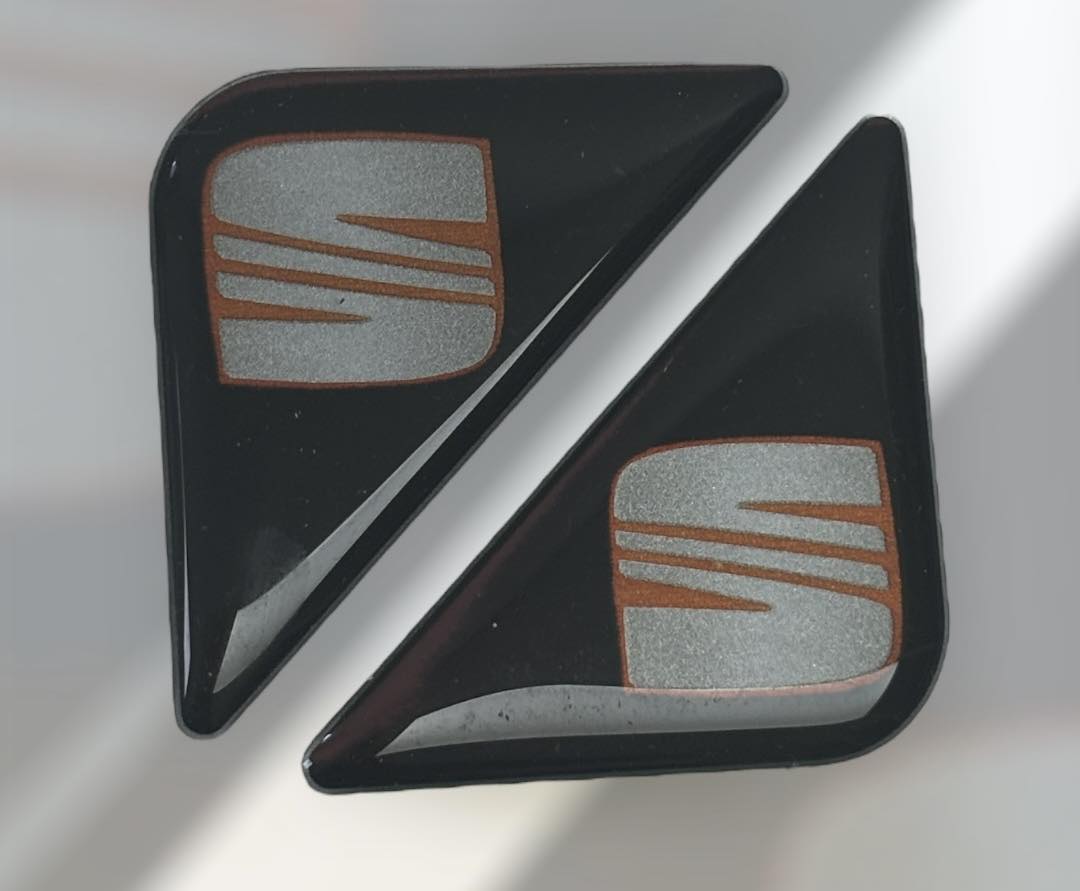 Number Plate Corner Badge - Show Use Only - Not Road Legal